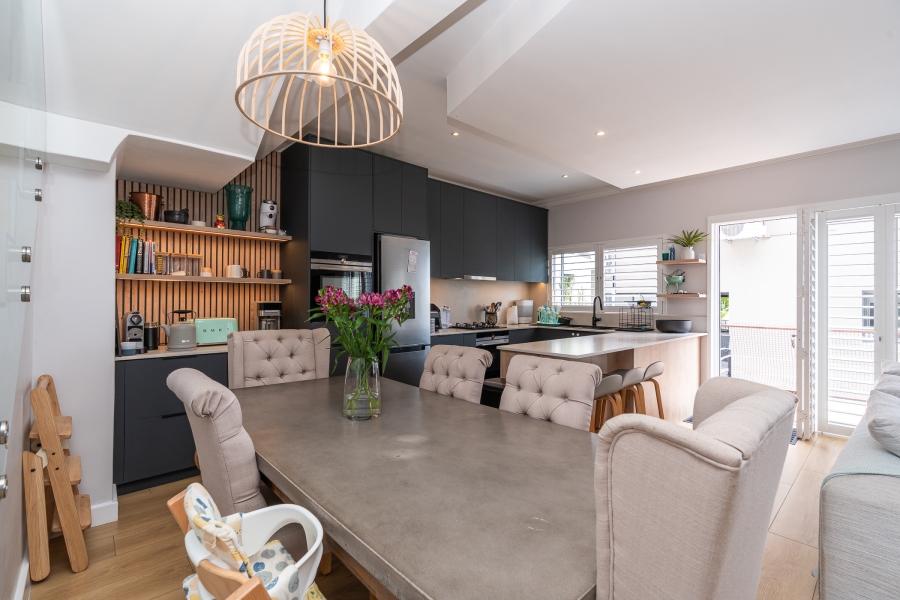 4 Bedroom Property for Sale in Sea Point Western Cape